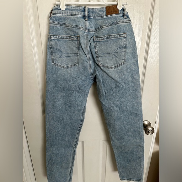 AE Medium Wash Strigid Mom Jeans - Picture 3 of 4